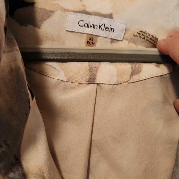 Calvin Klein wind breaker,  stand up collar, long sleeves, floral XS - Picture 3 of 8